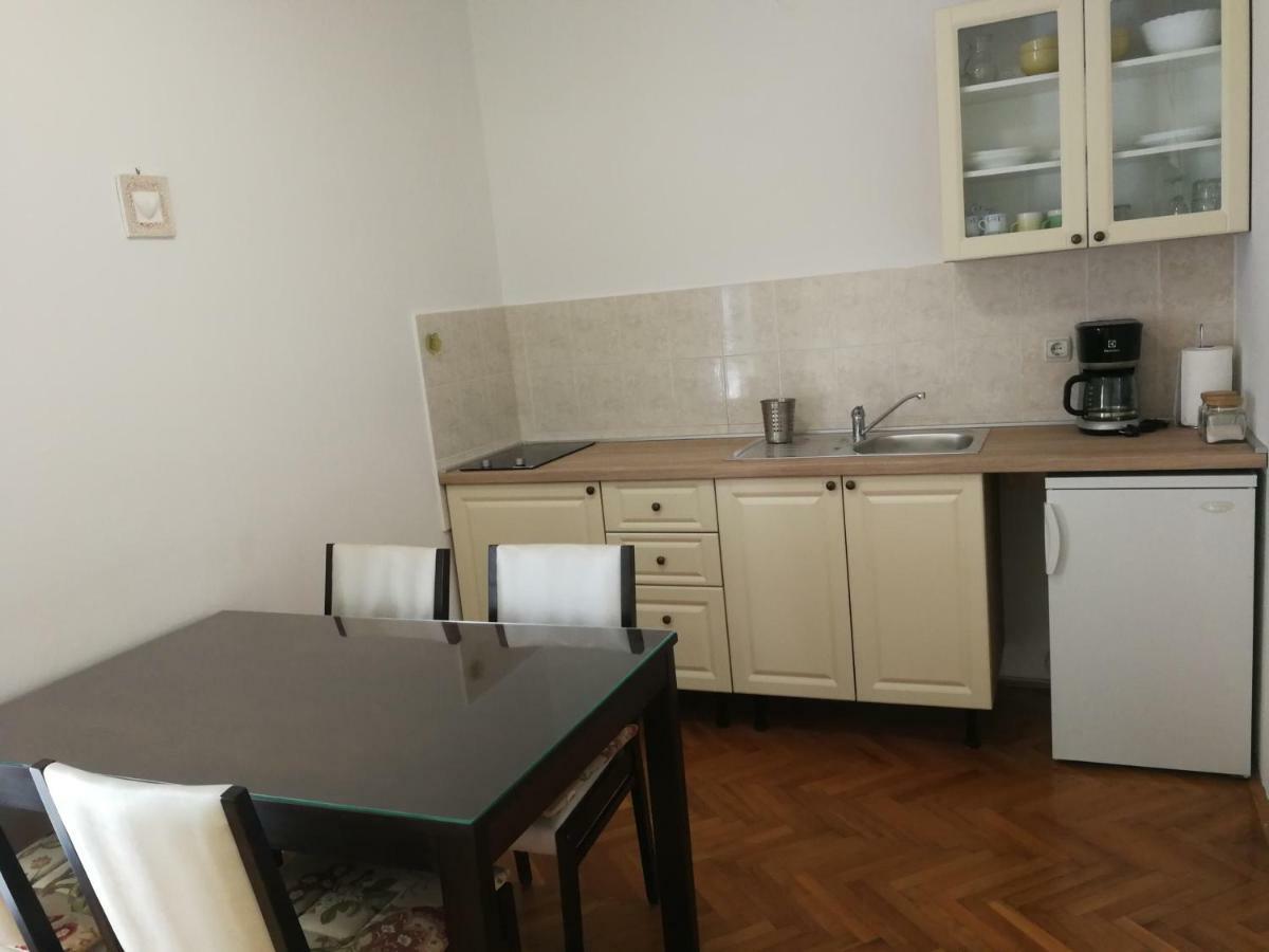 Apartment Violeta 1 Funtana Eksteriør bilde