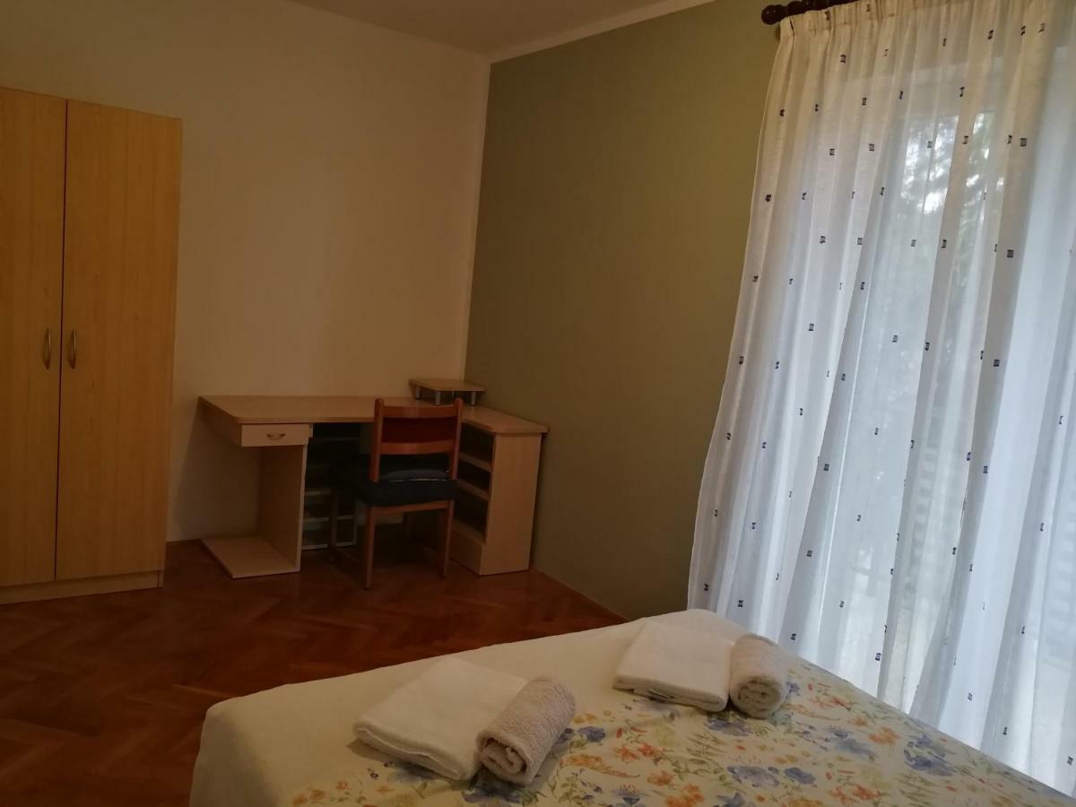 Apartment Violeta 1 Funtana Eksteriør bilde