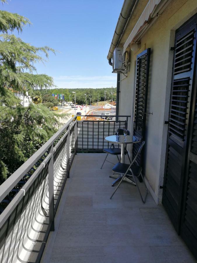 Apartment Violeta 1 Funtana Eksteriør bilde